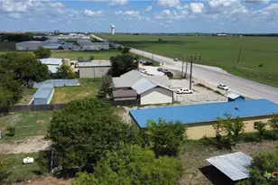 16870 N Hwy 123, San Marcos, TX 78666 - Photo 17