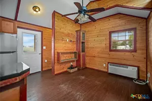 1101-1103 W Houston Ave, Seadrift, TX 77983 - Photo 9