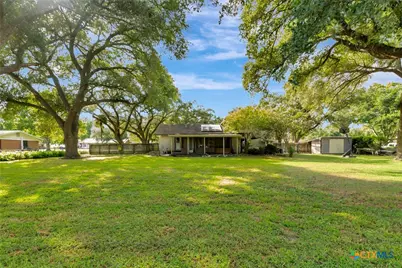 503 Angus Street, Victoria, TX 77904 - Photo 37