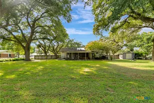 503 Angus St, Victoria, TX 77904 - Photo 37