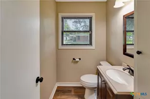 503 Angus St, Victoria, TX 77904 - Photo 11