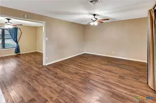 503 Angus St, Victoria, TX 77904 - Photo 15
