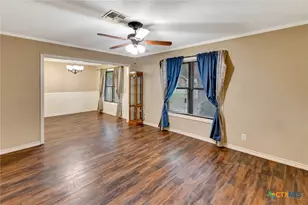 503 Angus St, Victoria, TX 77904 - Photo 3
