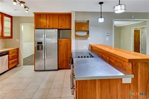 503 Angus St, Victoria, TX 77904 - Photo 9