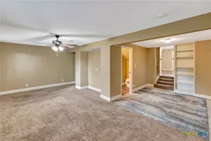 503 Angus St, Victoria, TX 77904 - Photo 17