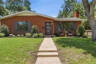 596 Willow Ave, New Braunfels, TX 78130 - Photo 1