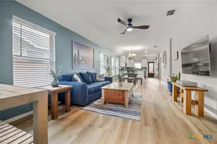 620 Navarro St, New Braunfels, TX 78132 - Photo 9