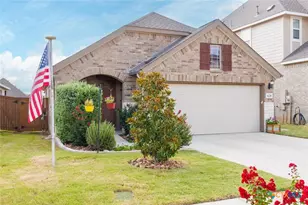 620 Navarro St, New Braunfels, TX 78132 - Photo 1