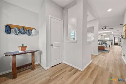620 Navarro Street, New Braunfels, TX 78132 - Photo 9