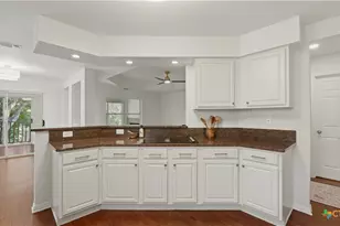 208 Bonner Blvd, New Braunfels, TX 78130 - Photo 13