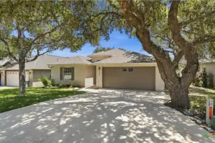 208 Bonner Blvd, New Braunfels, TX 78130 - Photo 3