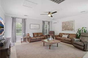 1357 Trail Bluff Dr, New Braunfels, TX 78132 - Photo 9