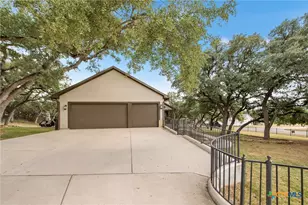 663 Private Rd 1712, Mico, TX 78056 - Photo 37