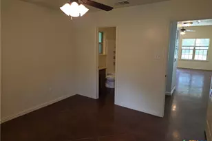 810 E Avenue C, Temple, TX 76501 - Photo 7