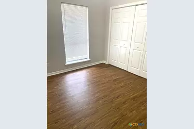 407 Ivanhoe Drive, Victoria, TX 77901 - Photo 11