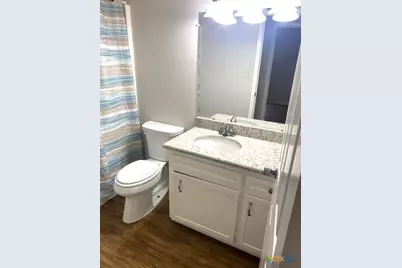 407 Ivanhoe Drive, Victoria, TX 77901 - Photo 9