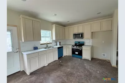 1882 County Road 1154, Lampasas, TX 76550 - Photo 11