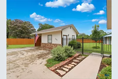 2402 Welsch Lane, New Braunfels, TX 78132 - Photo 31