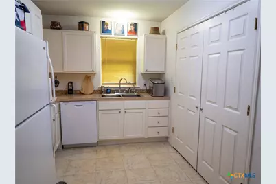 175 Fm 136, Woodsboro, TX 78393 - Photo 41