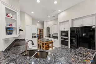 2700 Pearce Rd, Austin, TX 78730 - Photo 7