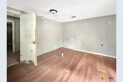 303 N Lexington Street, Holland, TX 76534 - Photo 3