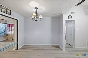 2106 Stagecoach Trail, Temple, TX 76502 - Photo 9