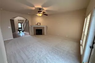 976 Parkview Dr, Canyon Lake, TX 78133 - Photo 5