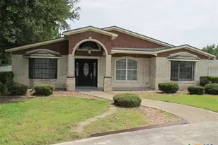 1011 Llewellyn Ln, Killeen, TX 76542 - Photo 1