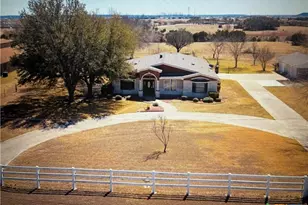 1011 Llewellyn Ln, Killeen, TX 76542 - Photo 3