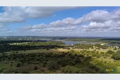 4805 Lookout Ridge Dr, Marble Falls, TX 78654 - Photo 5