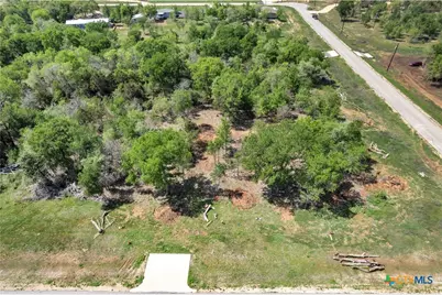 114 Empire Street, Elgin, TX 78621 - Photo 17