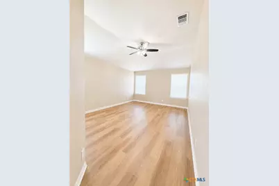 136 Musgrav, Kyle, TX 78640 - Photo 11
