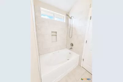 136 Musgrav, Kyle, TX 78640 - Photo 13