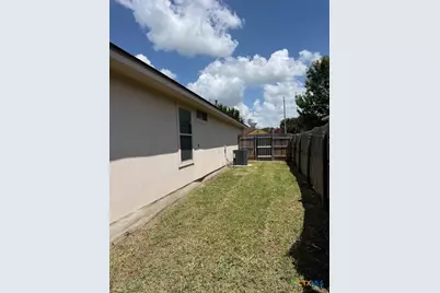 136 Musgrav, Kyle, TX 78640 - Photo 31
