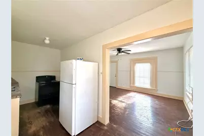 1006 N Goldman Street, Victoria, TX 77901 - Photo 7