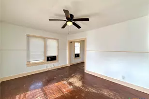 1006 N Goldman St, Victoria, TX 77901 - Photo 3