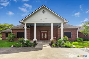 438 Westpark Ave, Victoria, TX 77905 - Photo 1