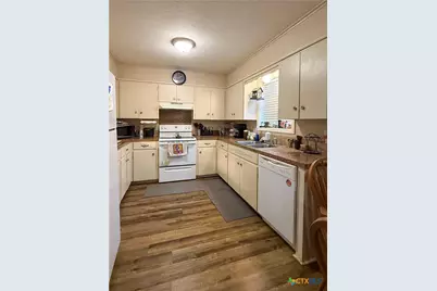 101 Mc Dow Street, Victoria, TX 77901 - Photo 7