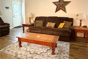 101 Mc Dow St, Victoria, TX 77901 - Photo 3