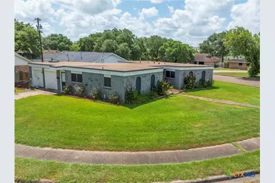 101 Mc Dow Street, Victoria, TX 77901 - Photo 31