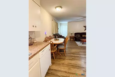 101 Mc Dow Street, Victoria, TX 77901 - Photo 5