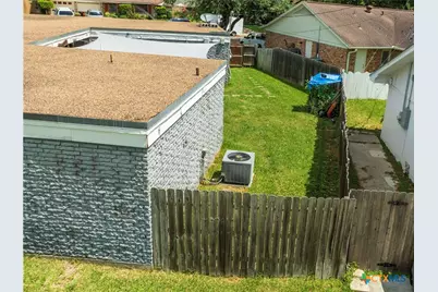 101 Mc Dow Street, Victoria, TX 77901 - Photo 35
