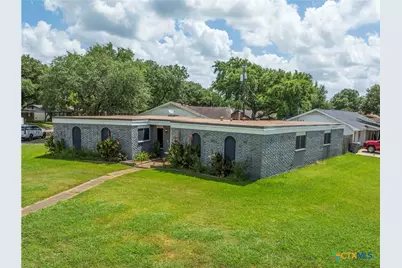 101 Mc Dow Street, Victoria, TX 77901 - Photo 29