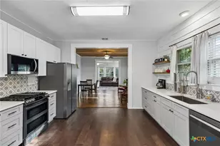 721 W Kings Hwy, San Antonio, TX 78212 - Photo 21