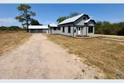 134 E North Street, Goliad, TX 77963 - Photo 3