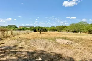 134 E North St, Goliad, TX 77963 - Photo 41