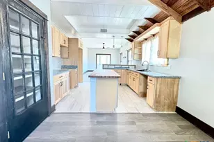 134 E North St, Goliad, TX 77963 - Photo 23
