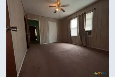 1305 E Mistletoe Avenue, Victoria, TX 77901 - Photo 15
