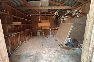 1305 E Mistletoe Ave, Victoria, TX 77901 - Photo 23