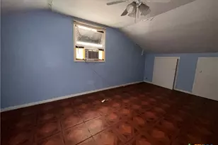 1305 E Mistletoe Ave, Victoria, TX 77901 - Photo 17